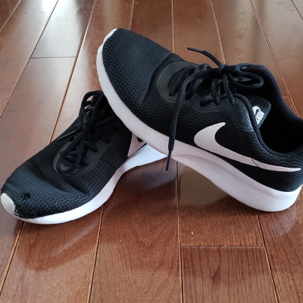 Nike Shoes! 🏀 Size 7.5